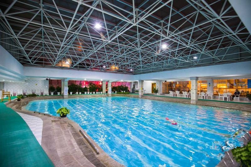 Kunming Golden Spring Hotel Exterior photo