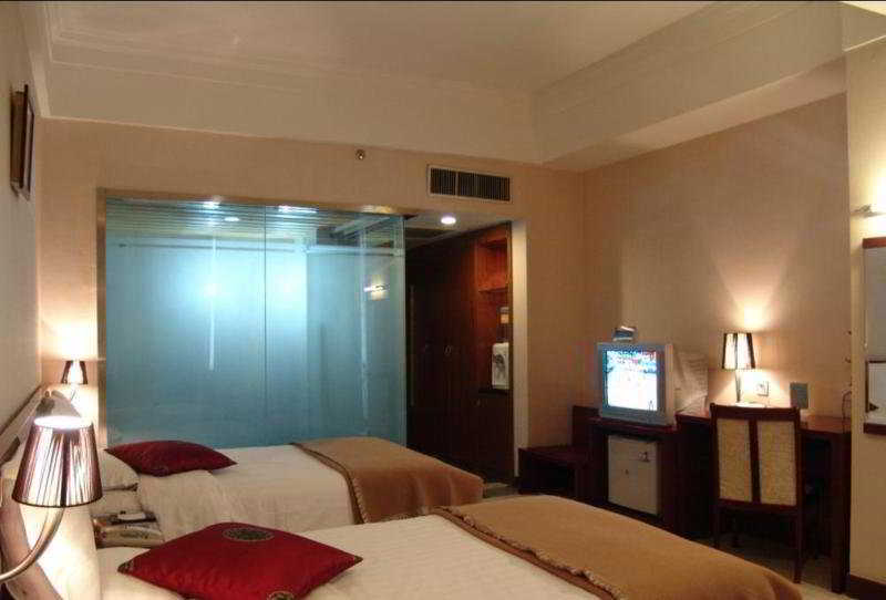 Kunming Golden Spring Hotel Exterior photo