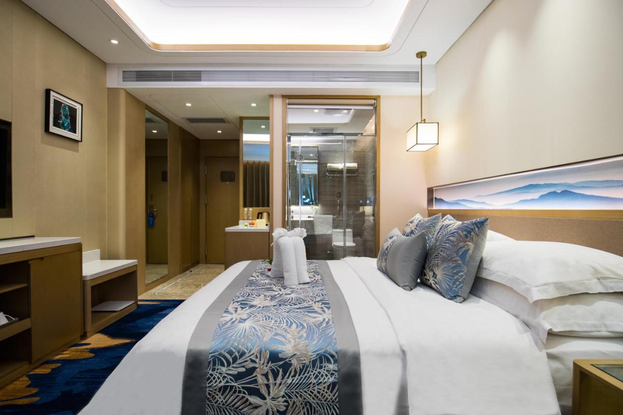 Kunming Golden Spring Hotel Exterior photo
